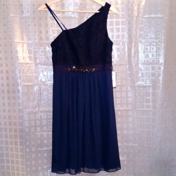 Adrianna Papell Dresses & Skirts - Sexy One Shoulder Formal Dress Size 6 Midnight Blue